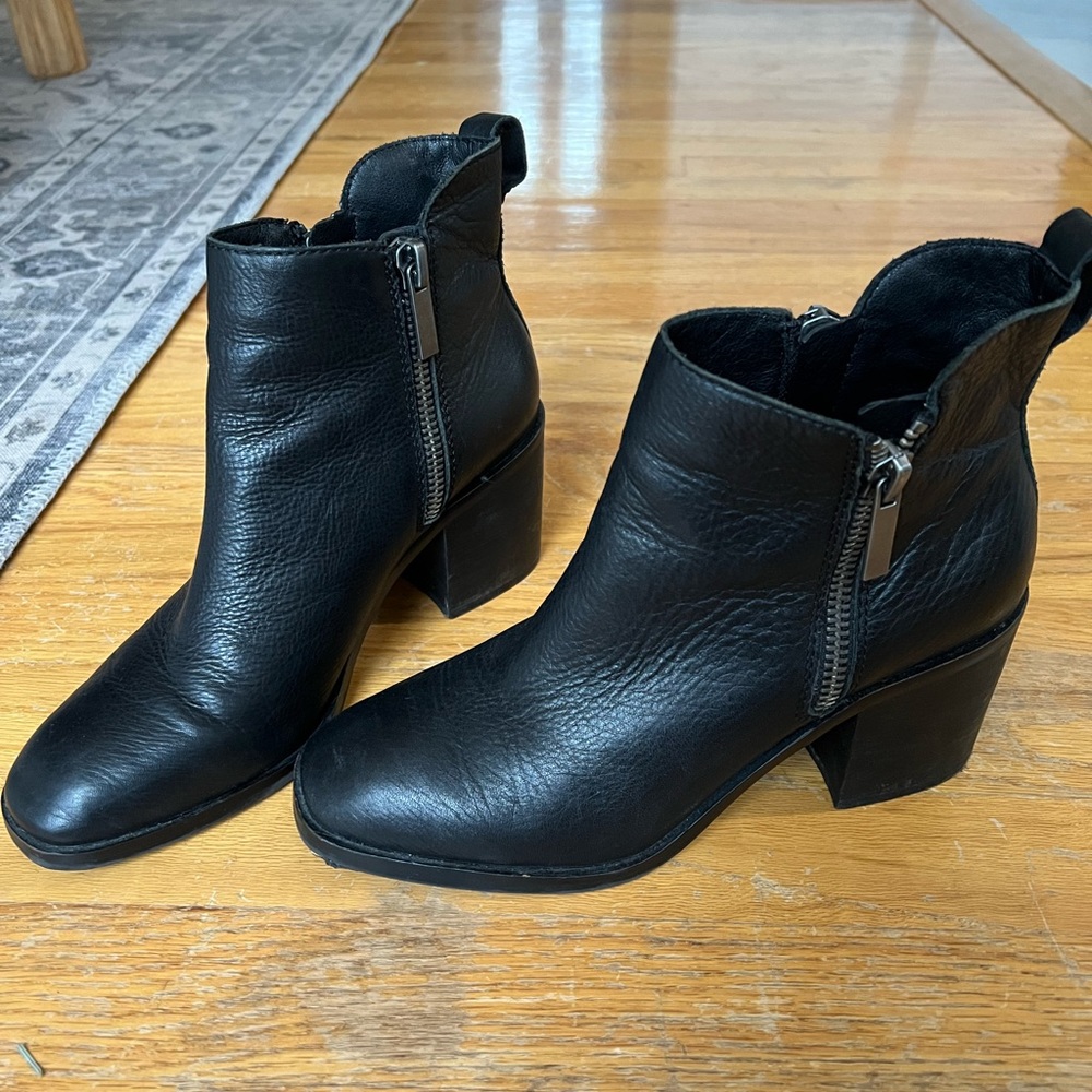 Lucky Brand Booties